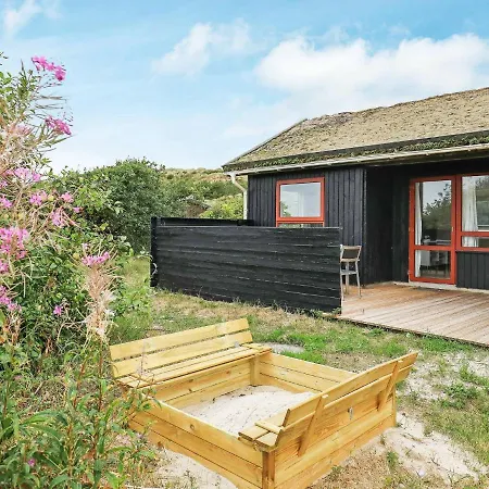 6 Person In Henne Holiday home Henne Strand