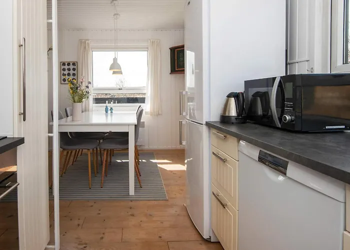 בית נופש Seaside Serenity At Henne Strand-by Traum